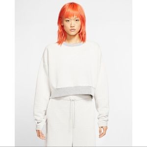 Nike Sportswear City Ready Cropped Crew Sweatshirt